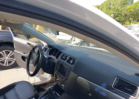 2018 Volkswagen Jetta 1.4T Se/1.4T Wolfsburg Edition from USA, damaged, VIN 3VWDB7AJ4JM244919